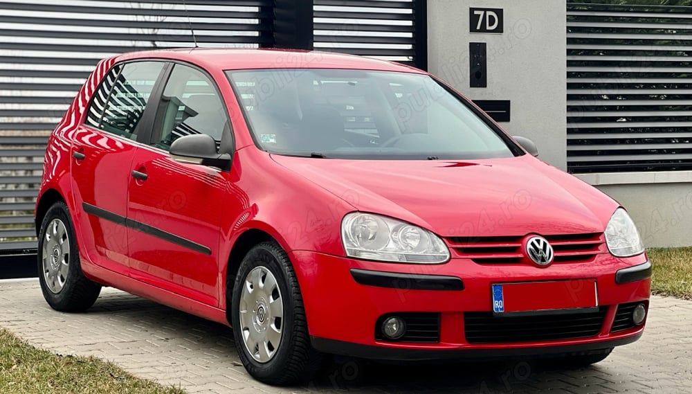 Volkswagen Golf V - Hatchback - 1.6 Benzină