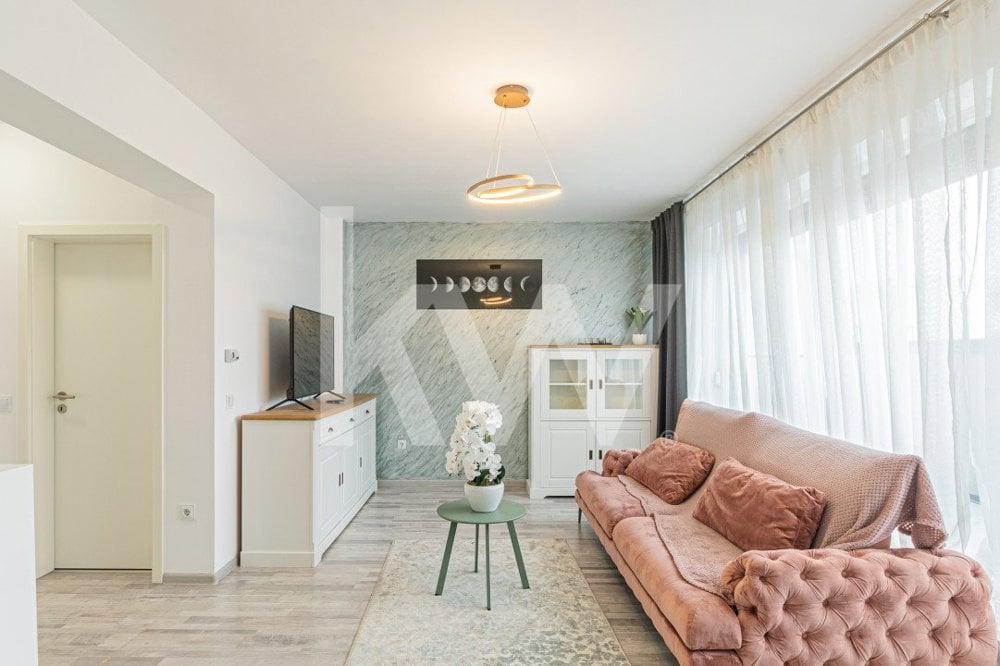 Apartament cu 4 camere cu scara interioara , 2 locuri parcare Coresi