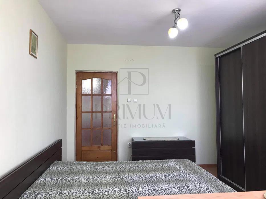 Apartament 2 camere - Zona Spitalul Judetean - Decomandat - Centrala Proprie