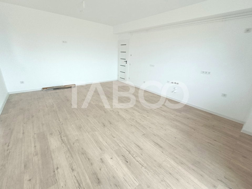 Apartament 3 camere 63 mp cu incalzire in pardosea - balcon si parcare