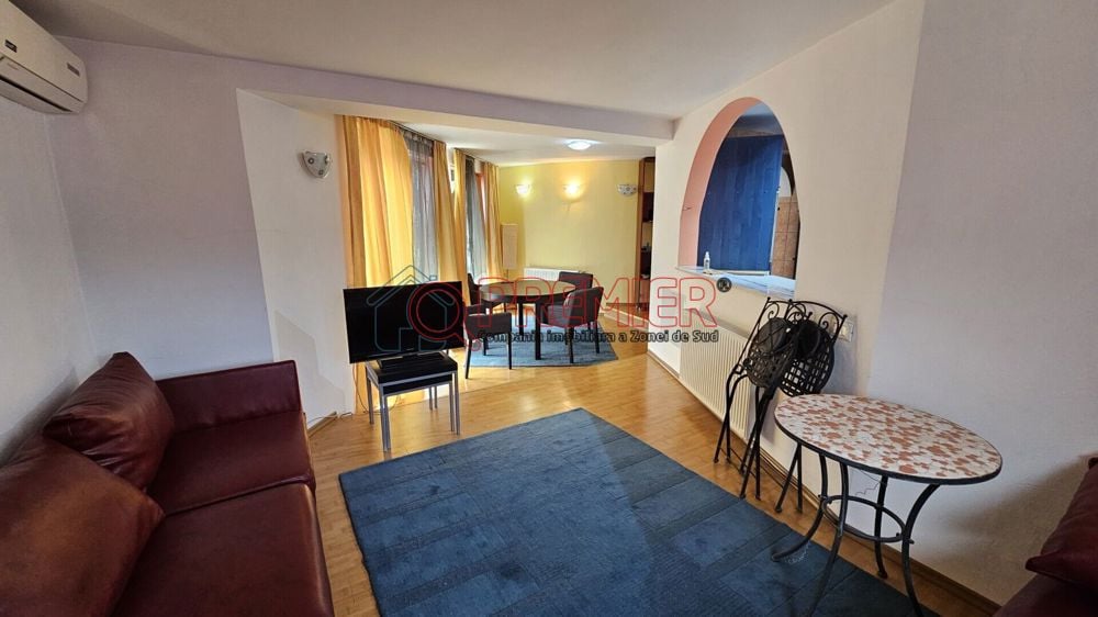 Brancoveanu - Str. Chiperesti - Apartament in vila - terasa si curte