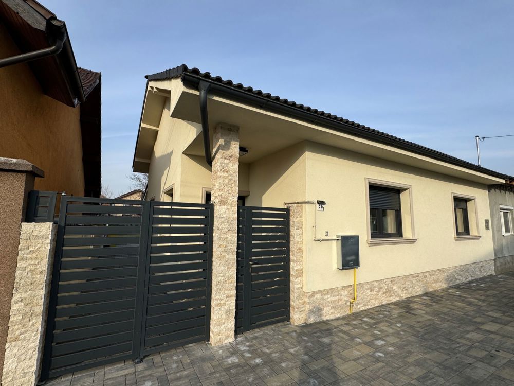 Casa complet renovata de inchiriat Gai