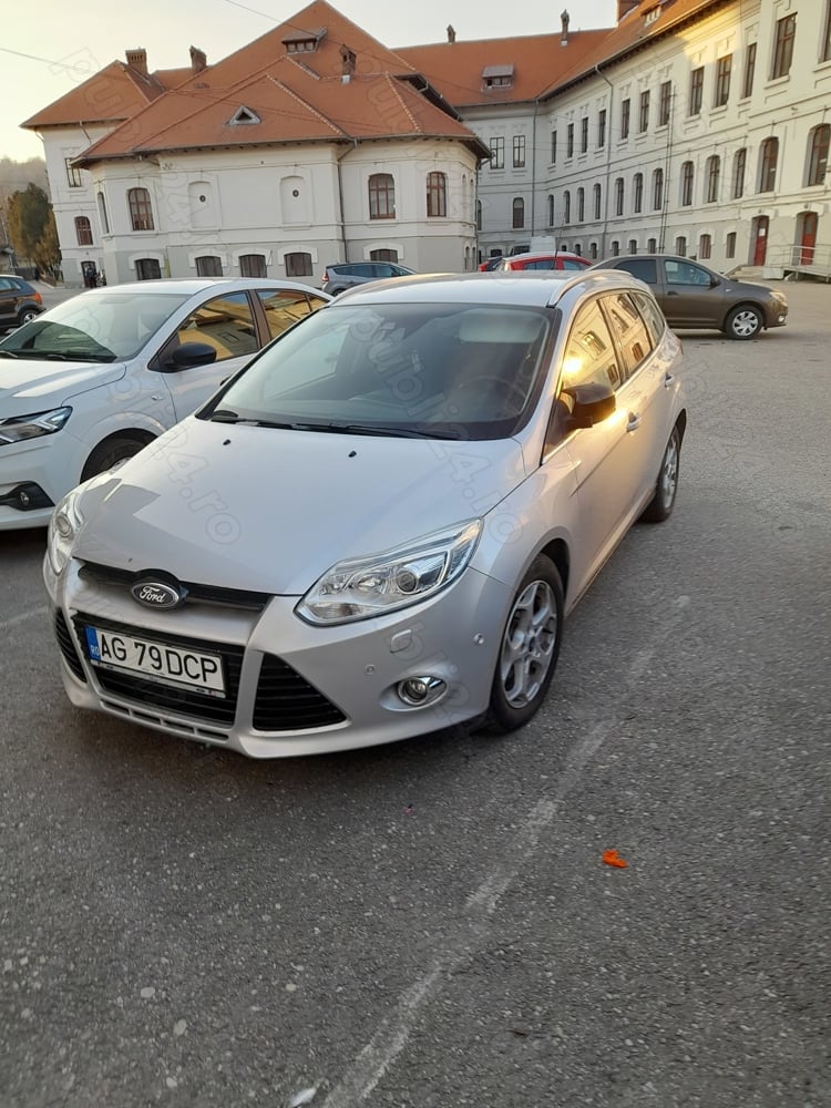 Proprietar, vând Ford Focus ful-2013