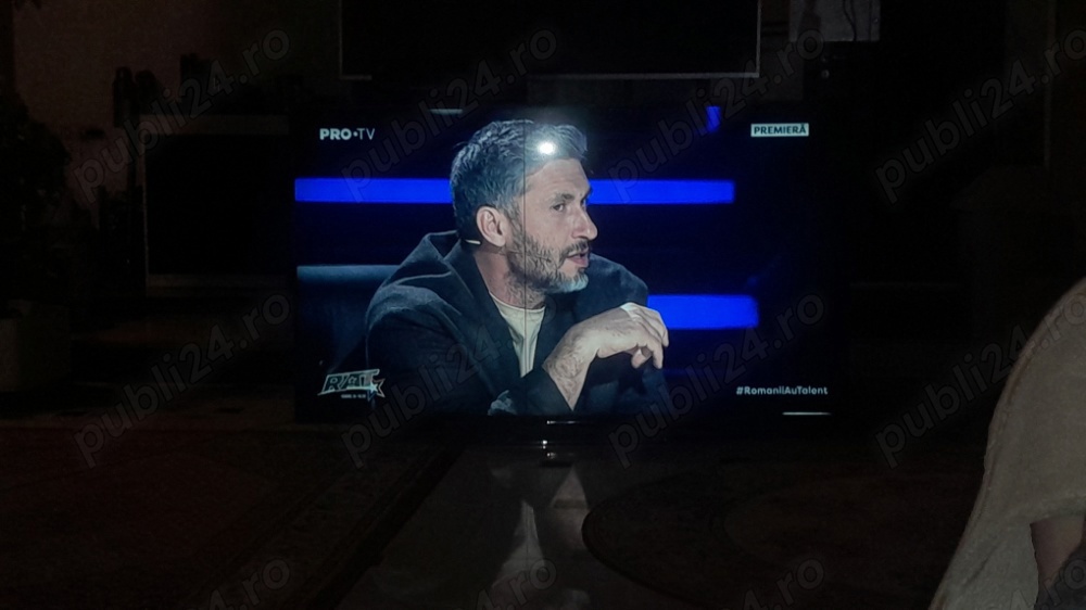 vînd QLED-4K,smart 127cm TCL-viteză f.mare la conectare,pe Youtube Netflix