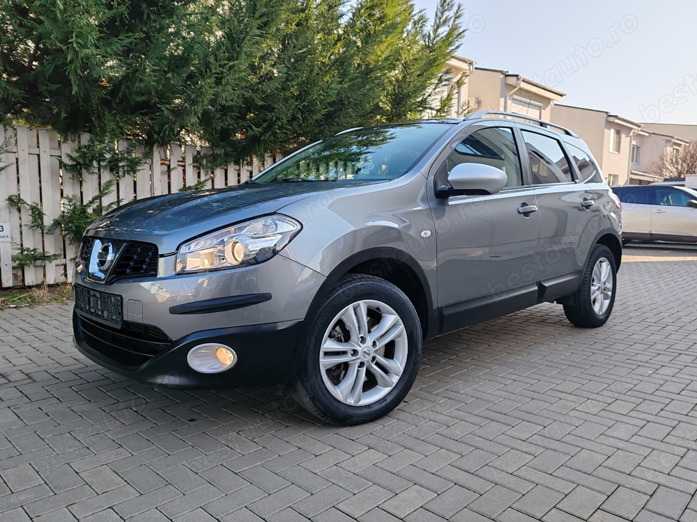 Nissan Qashqai+2 4x4 2.0DCI Euro5 NaviPanoramicClimatronicParktronicTempomatJanteCarlig !