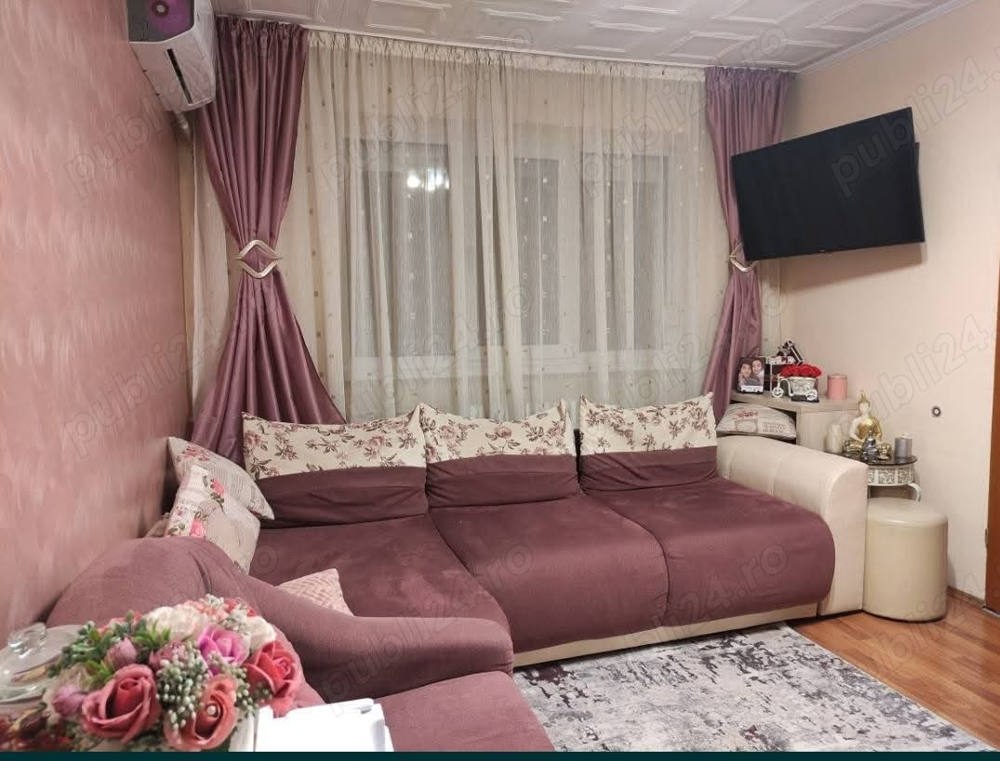 Proprietar vând apartament cu 2 camere Str Spartacus