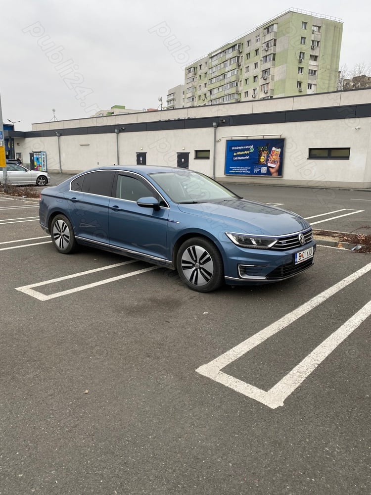 Volkswagen Passat B8 GTE 1.4, hibrid, automată, plug-in, 218 CP, cârlig.