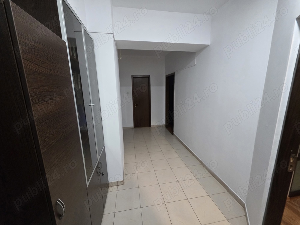 Apartament 2 CAM 80mp Central Pitesti bloc cu OCPI