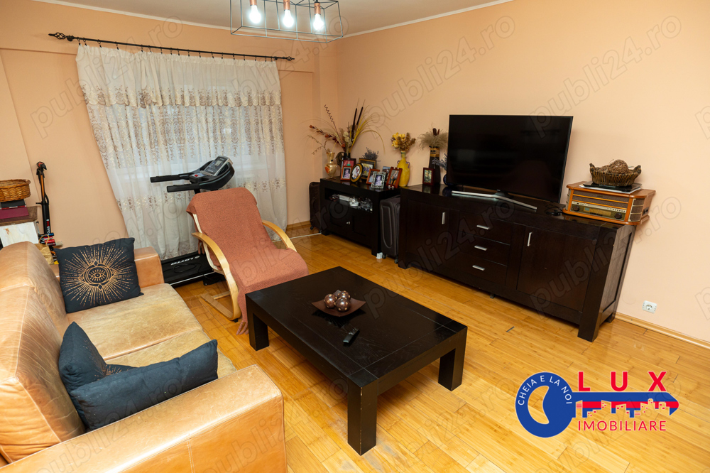 ID 4217 Apartament 4 camere-Str VICTORIEI