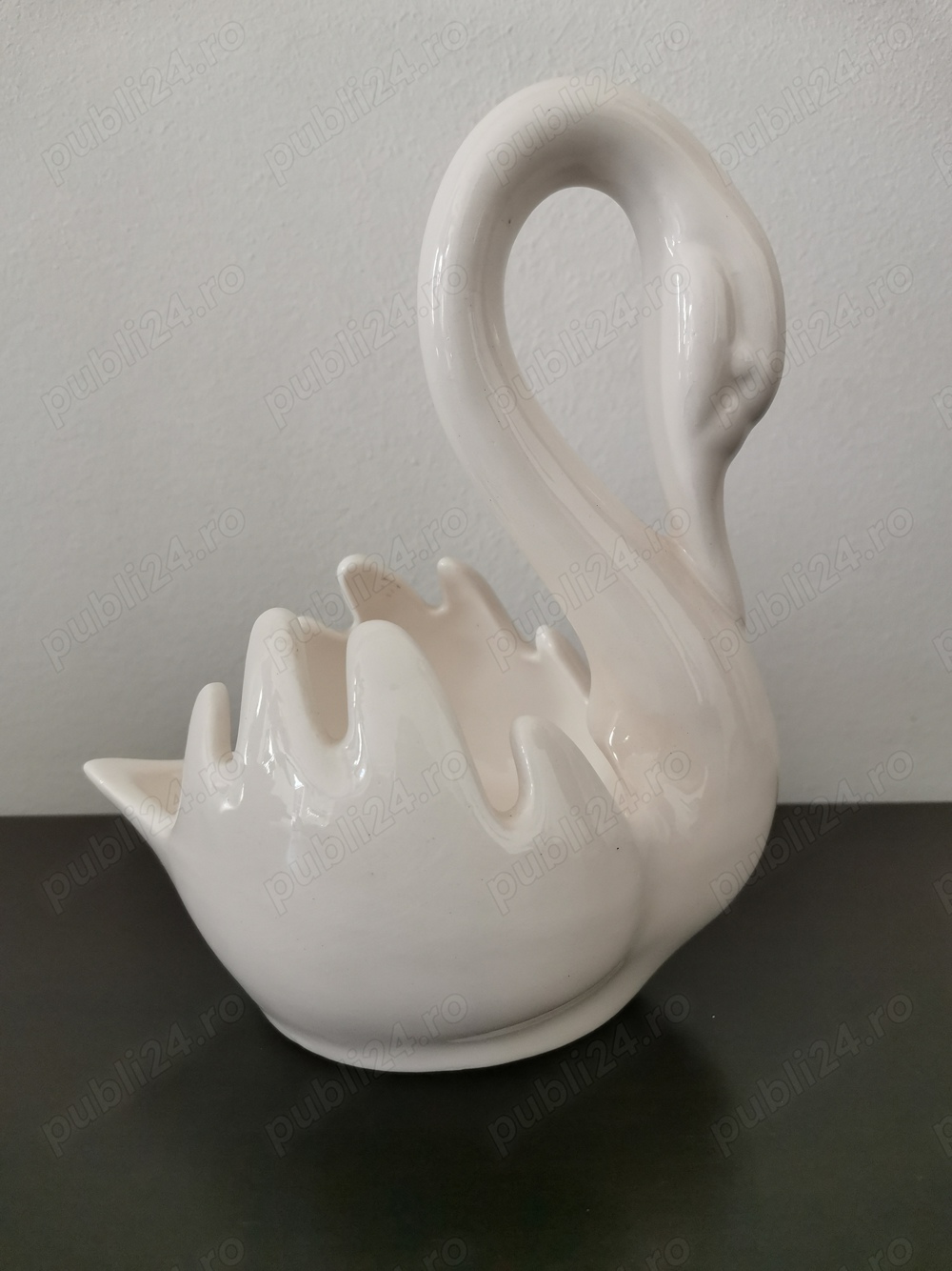 Jardiniera porțelan alb W. Germany 