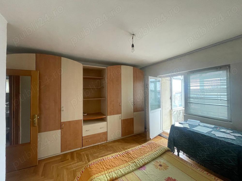 Apartament de vânzare PARTICULAR! - 90 mp, 3 camere, 2 băi - CENTRU Slatina