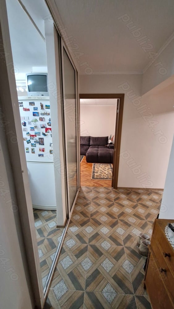 Vând apartament