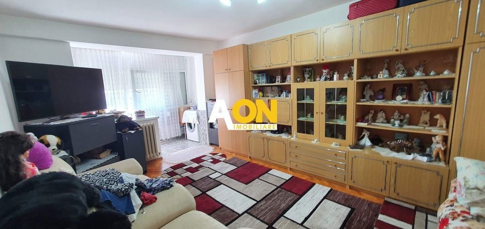 Apartament 3 camere, mobilat, utilat, Cetate