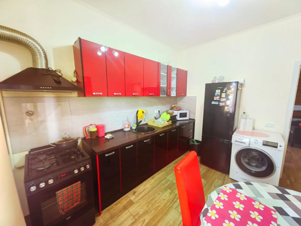 Apartament 2 nivele , 110 mp utili, 2 locuri parcare, bloc nou, Giroc