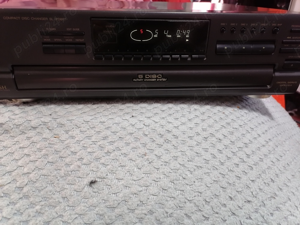 cd player  TECHNICS  cu 5 discuri