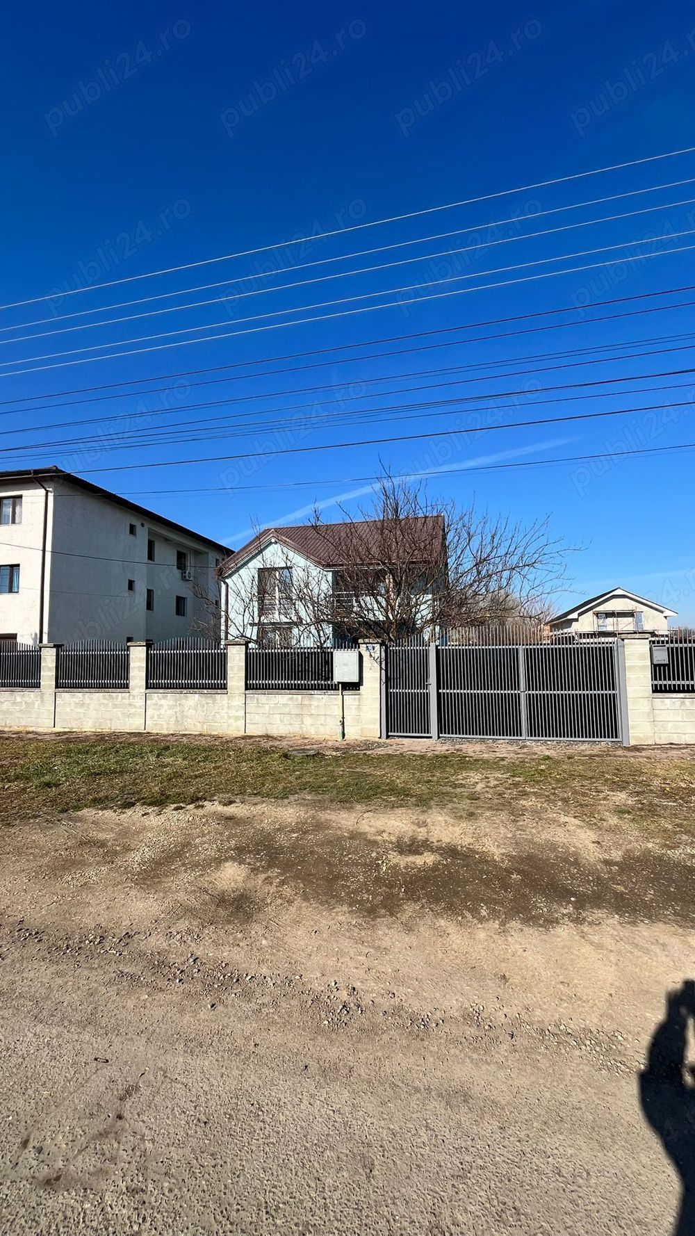 Casa individuala P+1E situata in Sanandrei judet Timis, in suprafata utila de 141mp cu teren 1500mp.