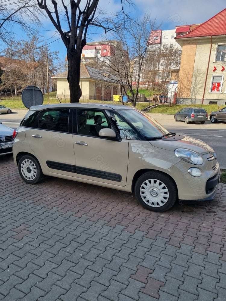 Vând Fiat 500L an 2013