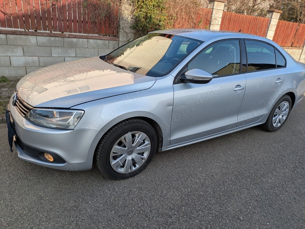 VW Jetta, 1,6 Tdi, cutie automata DSG 7, 88.500 km, euro 5, nov.2011,unic proprietar.