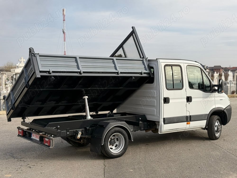 Iveco 35C18 an 2012 Basculabil pe 3 parti 180 cp