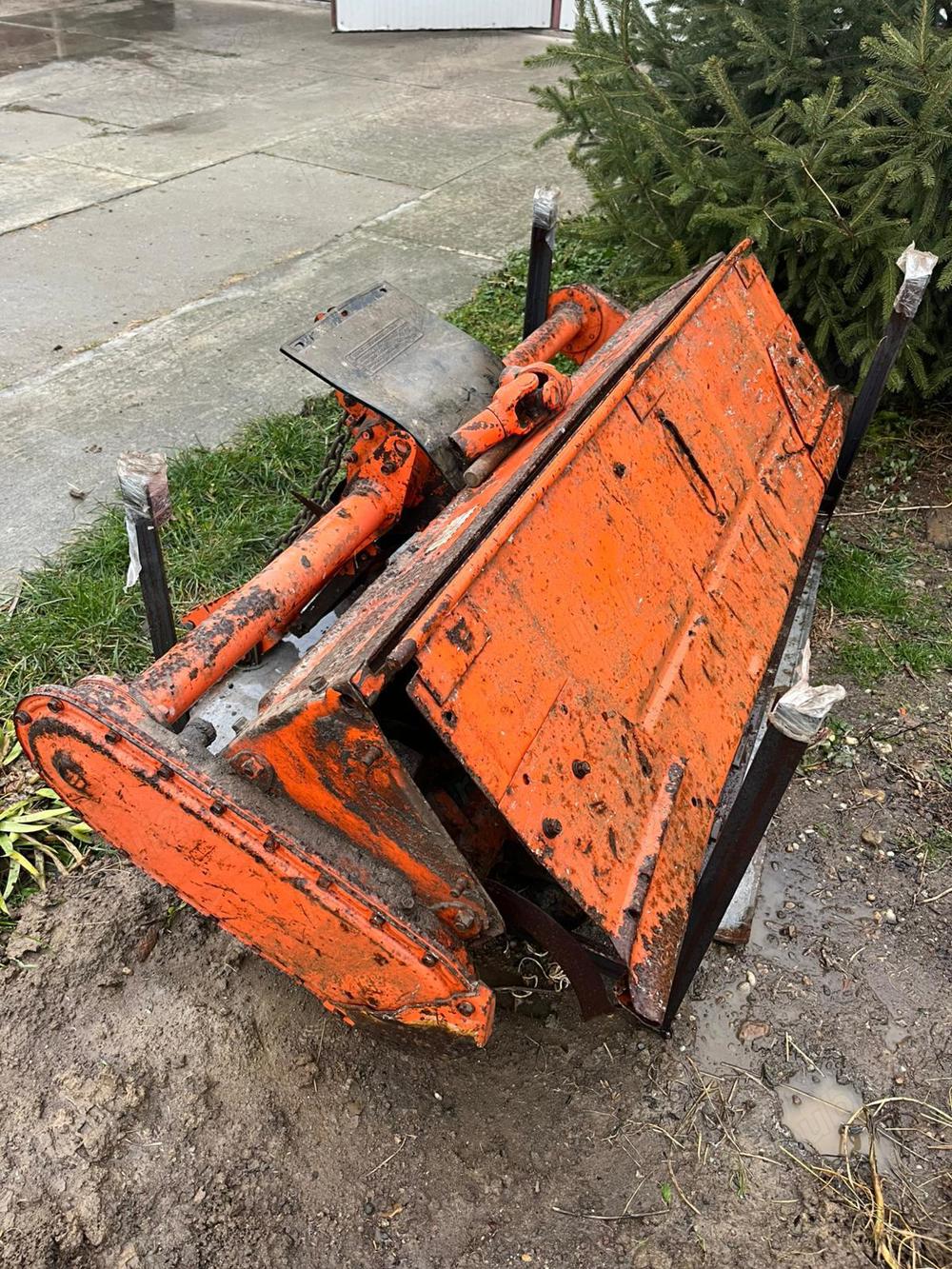 Freză pentru tractoraș kubota