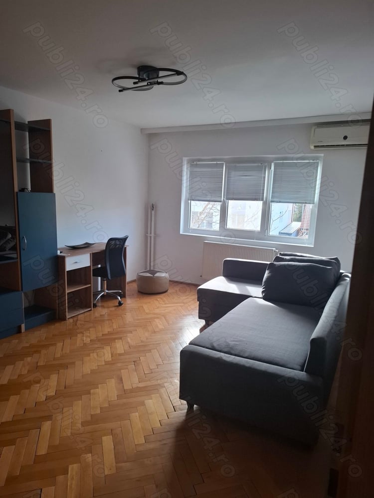 Apartament cu 3 camere