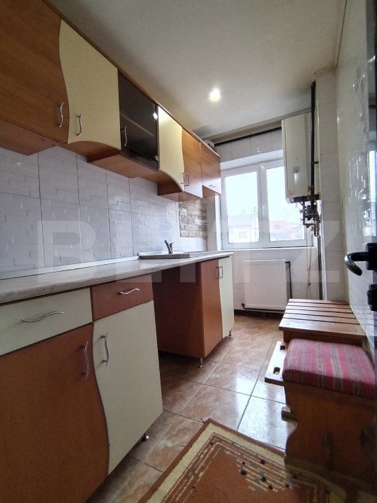 Apartament semidecomandat cu 2 camere, 43 mp construiti, zona Micro 6