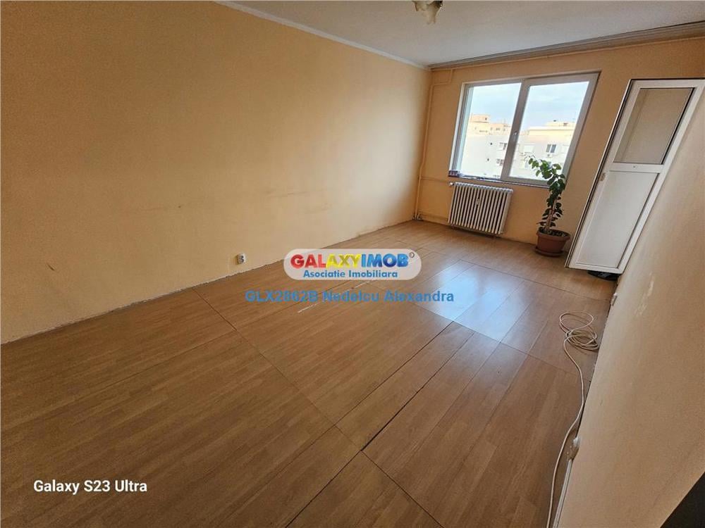 Apartament 3 camere - decomandat -Metrou Dristor