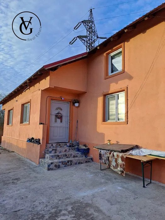 Casa la sol, 500mp teren, oras OVIDIU