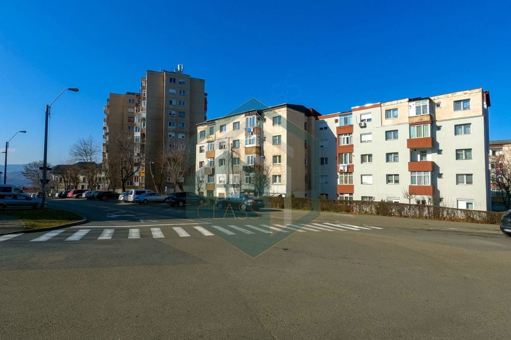 Apartament 2 camere - Etaj 1 - Str.Trandafirilor, Hunedoara, jud. Hd