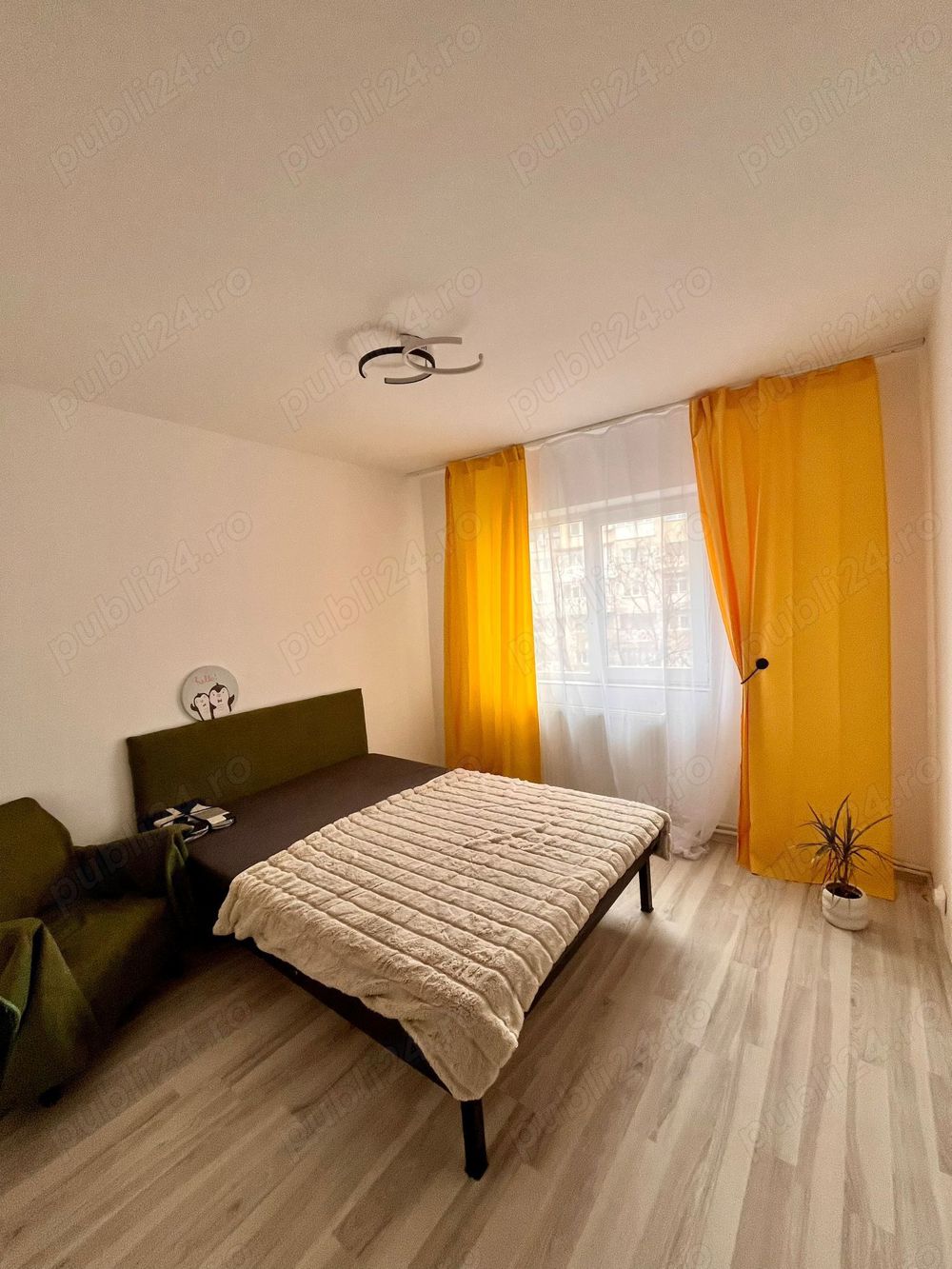 De vanzare apartament cu 3 camere