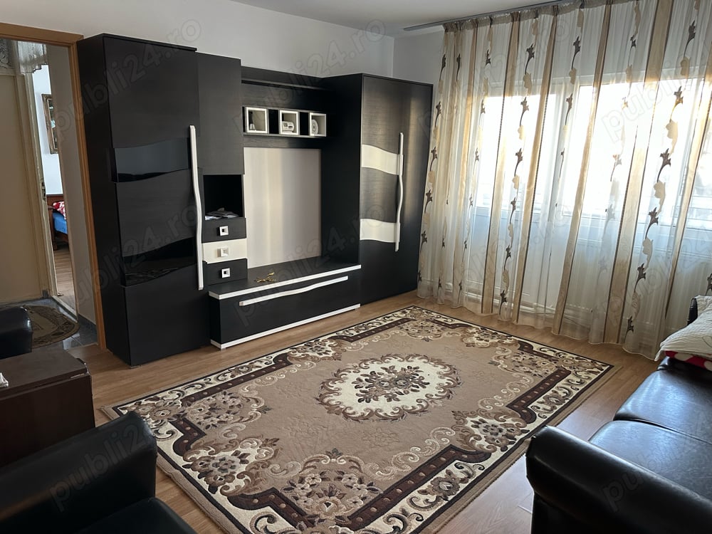 apartament cu 3 camere de vanzare