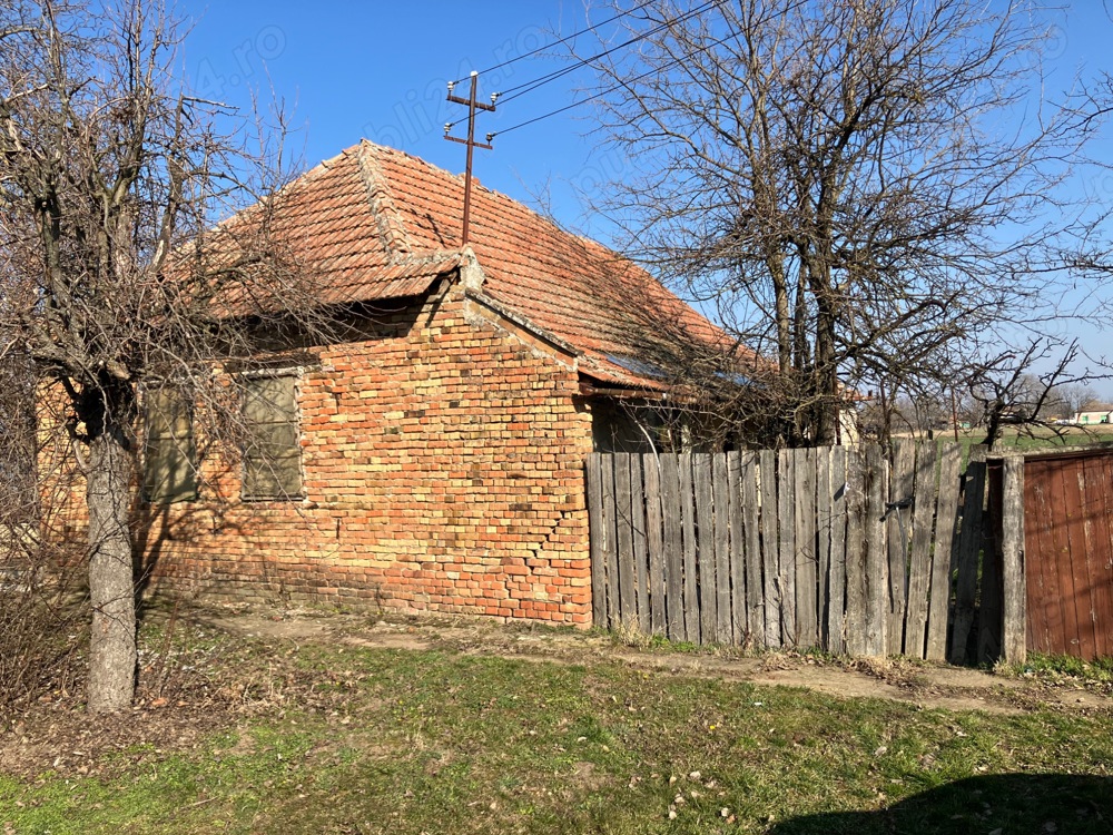 Vand casa 2 camere teren 2800 strada asfaltata, Mailat Jud Arad, 40km de Timisoara