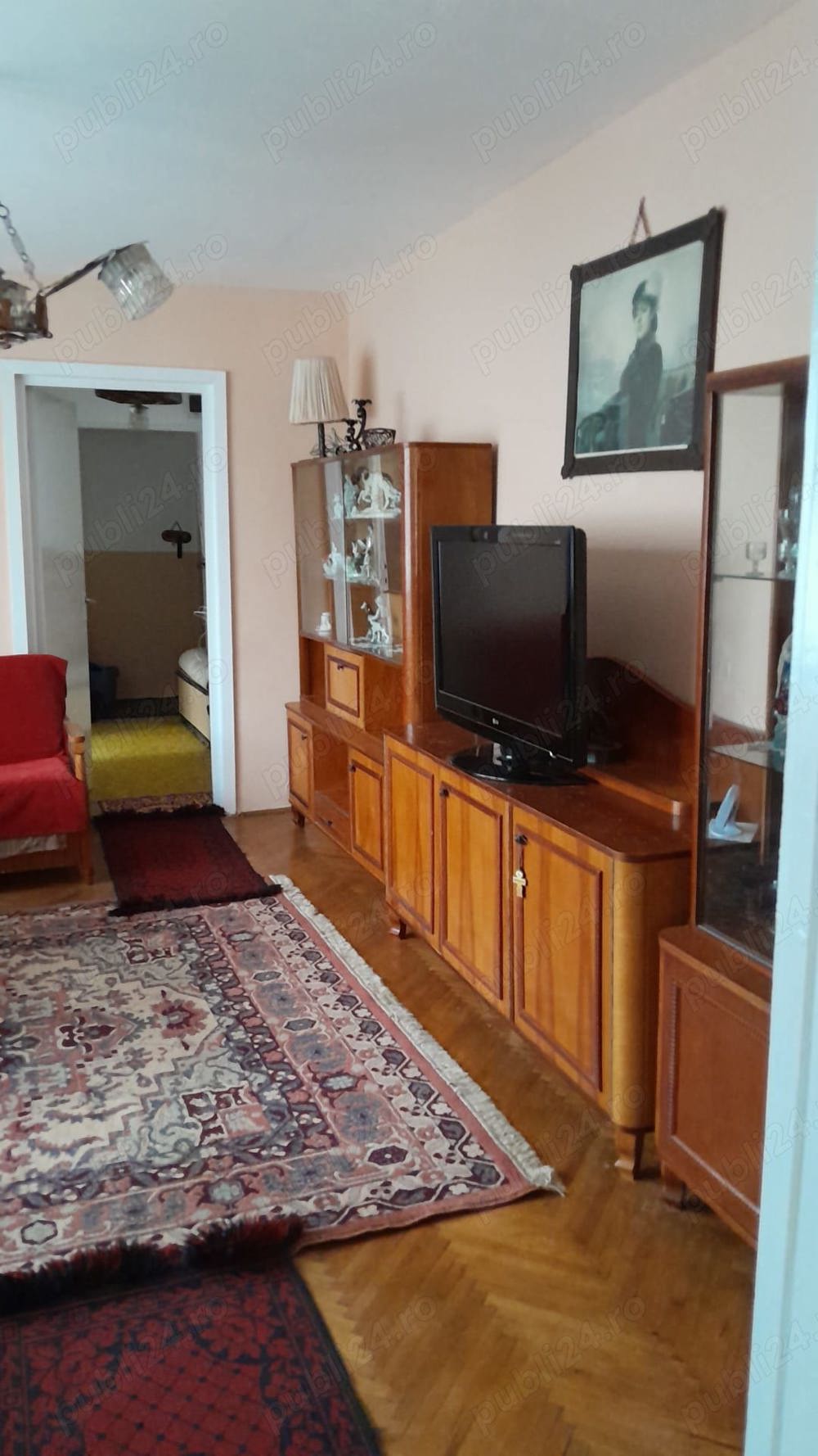 Inchiriez apartament 2 camere zona Calea Sagului