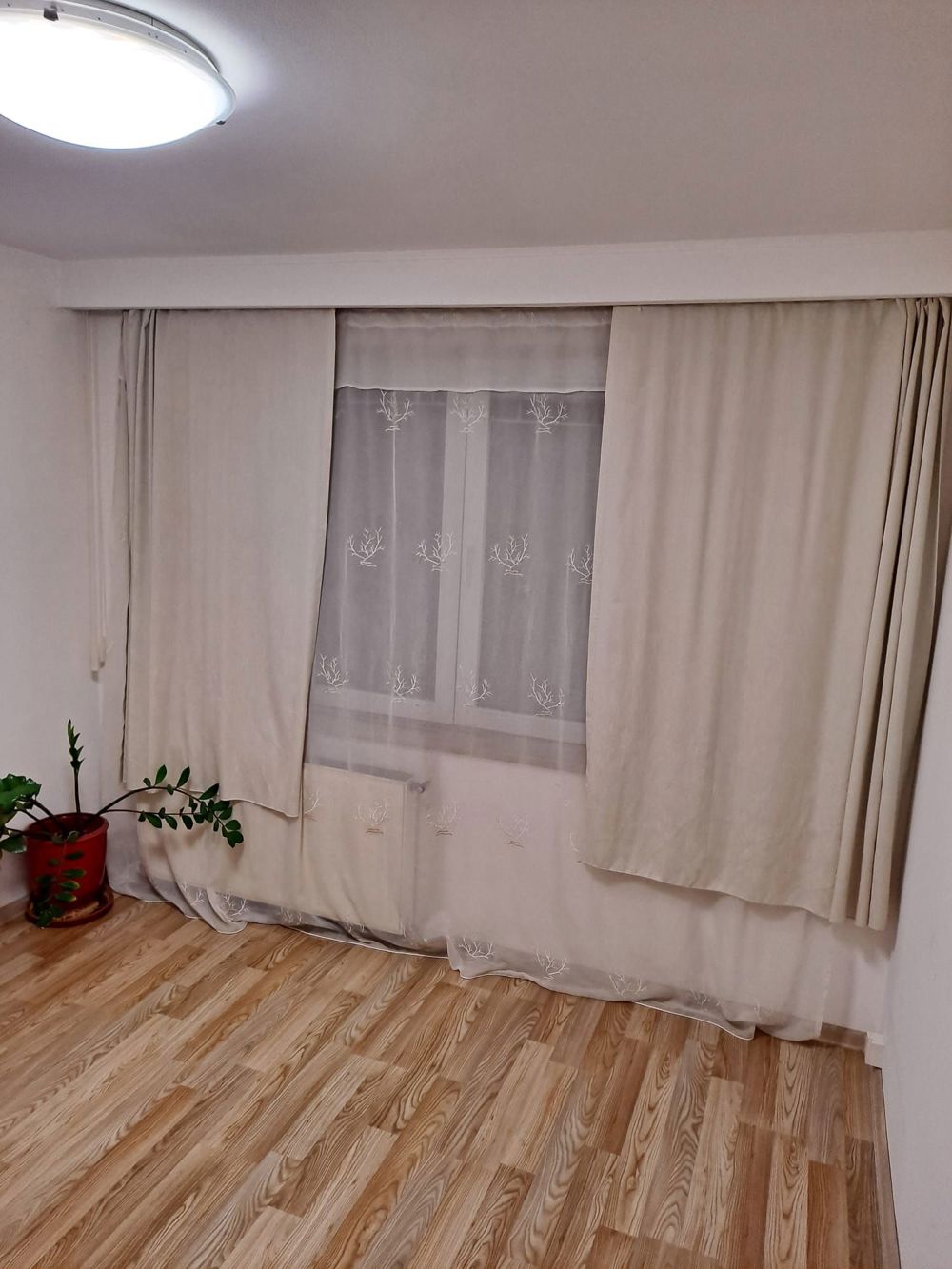 Apartament 2 camere decomandat Piata Sudului / Soseaua Oltenitei/ 1981