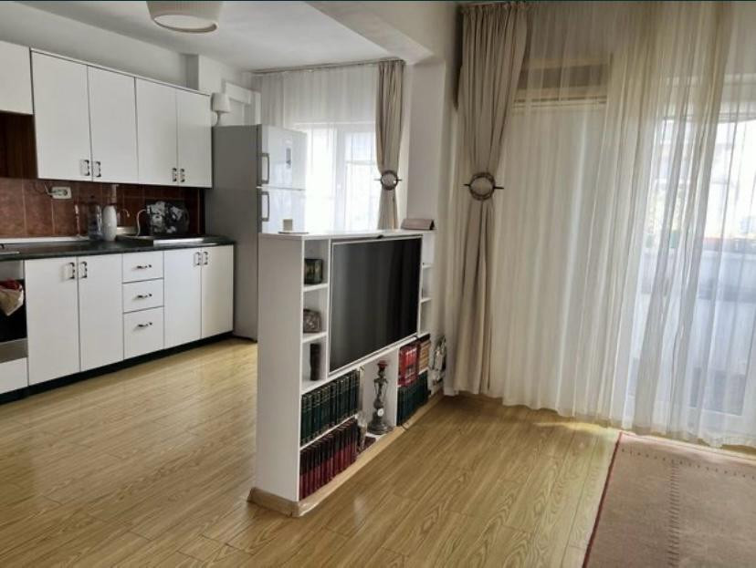 APARTAMNET 3 CAMERE /PLOIESTI REPUBLICI/VIZAVI DE STATUIA MIHAI VITEZUL