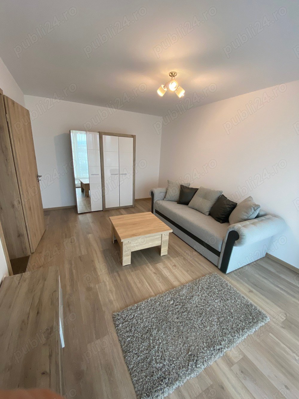 Inchiriez apartament 2 camere RASNOV