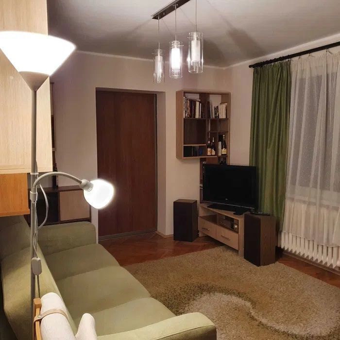 Dambu Pietros - Inchiriere apartament 3 camere - Str. Parangului