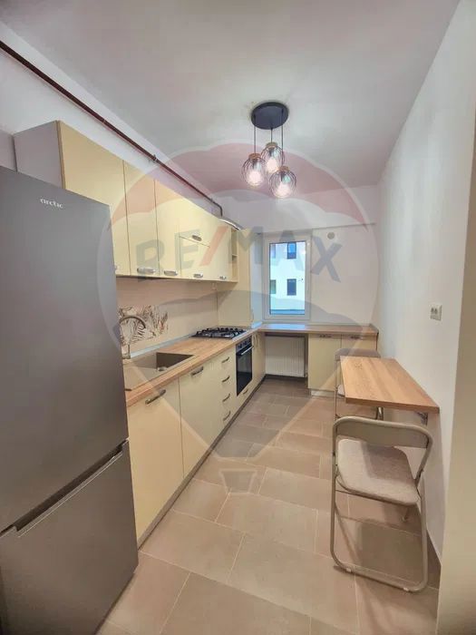 Apartament de închiriat cu o cameră Zona Nicolina