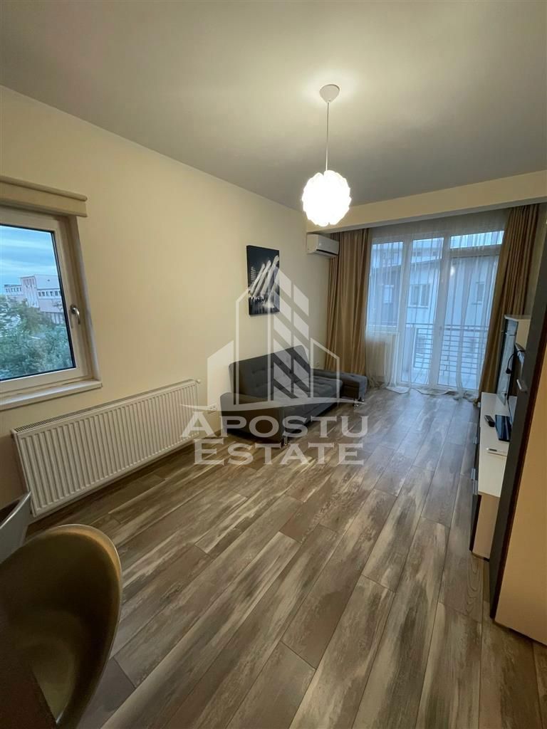 Apartament cu 2 camere centrala proprie terasa si balcon.