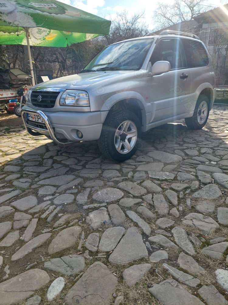 Vand suzuki grand vitara 1.6 benzina Ac