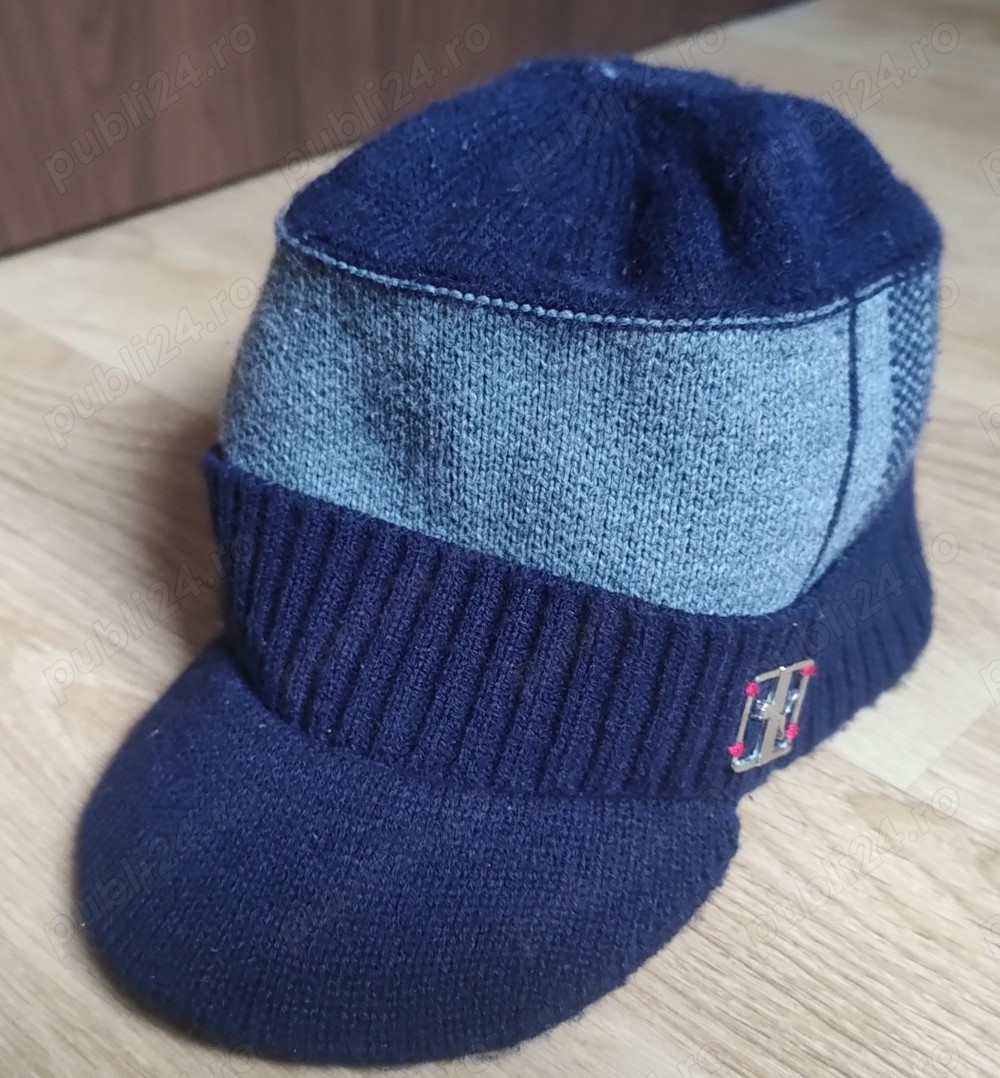 Șapcă groasă de iarnă pentru bărbați.