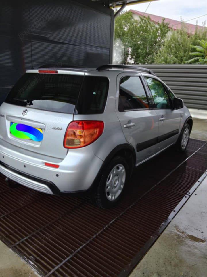 Suzuki SX4 4 4