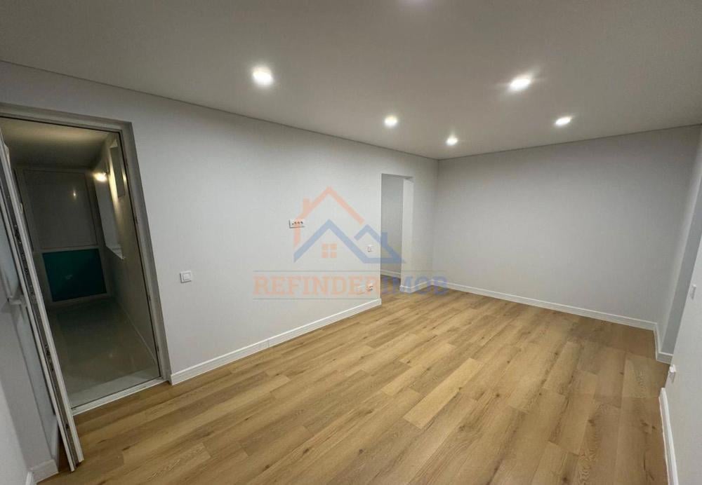 Vanzare apartament 2 camere Bulevarudul Timisoara - Parc Moghiros