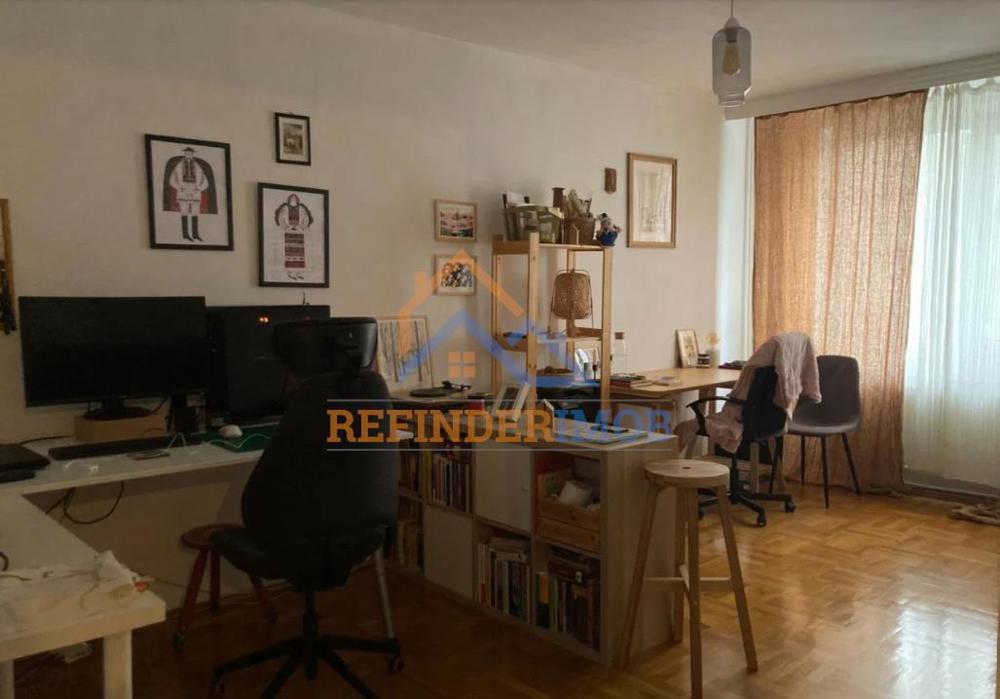 Apartament 3 camere de vanzare Rahova - Buzoieni