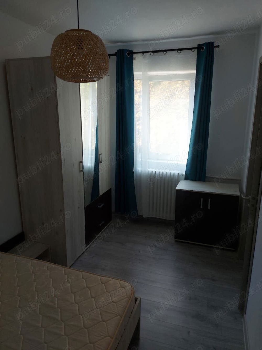 închiriez apartament 2