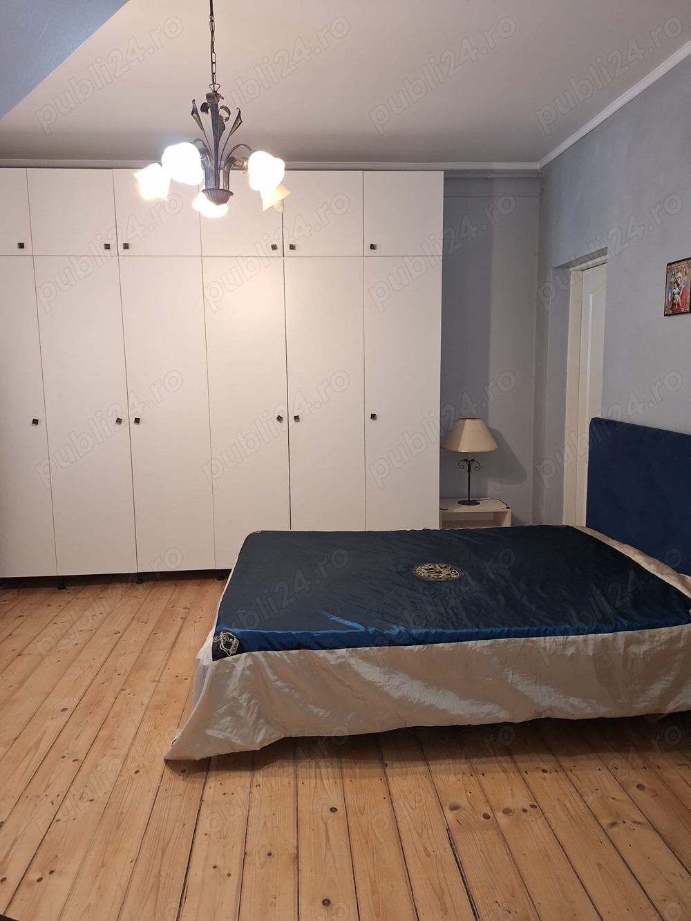 Închiriez apartament în casa ,2 camere