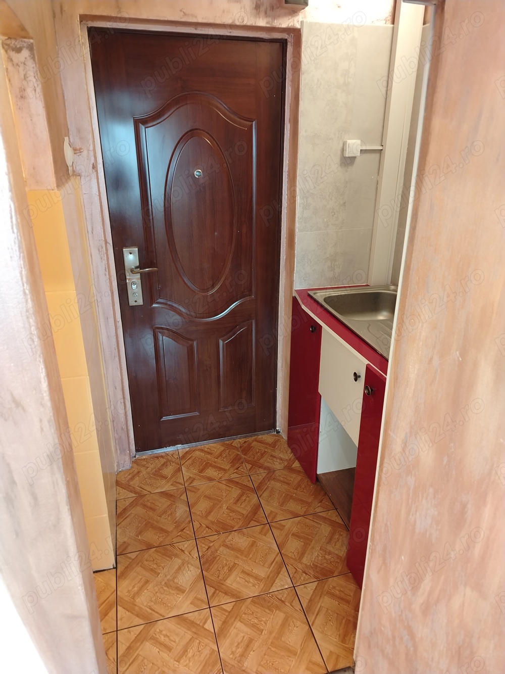 Proprietar vand garsoniera 17m et3