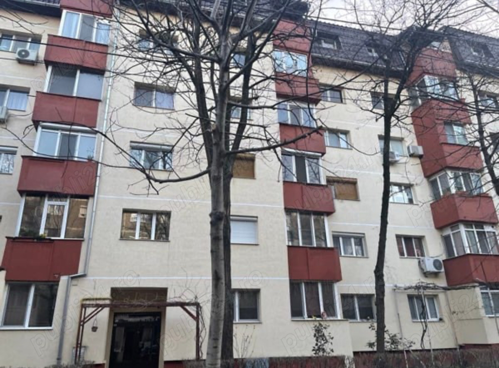 De vânzare apartament 2 camere Aradului la etaj 1