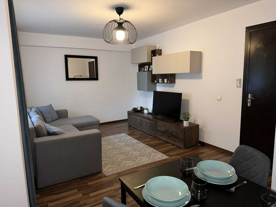 Apartament 2 camare inchiriere Giurgiului , Luica