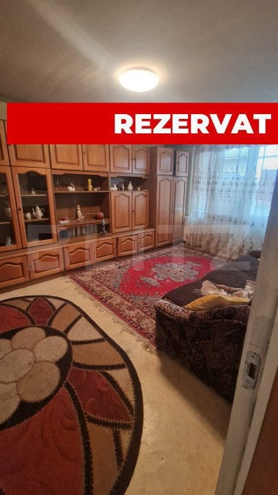 Investitie-apartament 4 camere, 2 bai, 80 mp, etaj intermediar, zona Tractorul